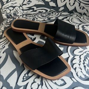 NWOT Zara Black Leather Sandals Size 39/8